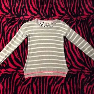 A long sleeve shirt